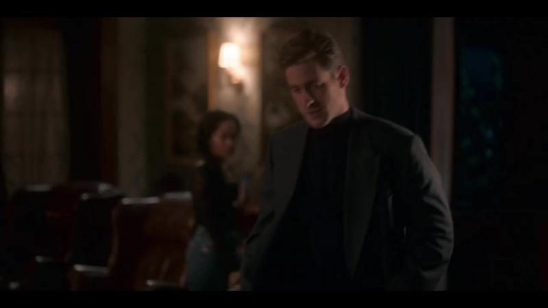 Кадры из сериала Призраки усадьбы Блай (2020)